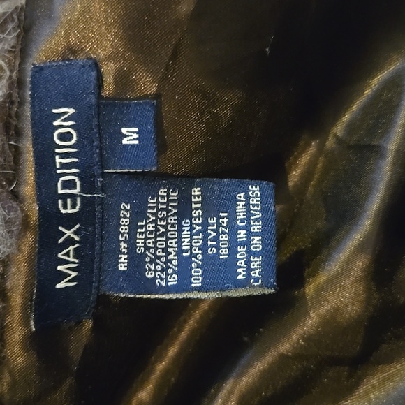 Vintage Y2k Max Edition Faux Fur Vest with Stripe Detail 💫 - Picture 4 of 4